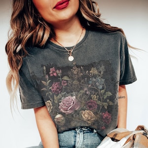 Vintage Roses Shirt Vintage Flower Tshirt Retro Roses Shirt Oversized Tshirt Rock n Roll Shirt Gothic Flowers Tshirt Floral Graphic Tee