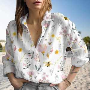 Bee Wildflower Shirt, Floral Bee Print Blouse Shirt, Spring Summer Beach Outfit, Vintage Bee Botanical Casual Shirt, Bee Lover T-Shirt