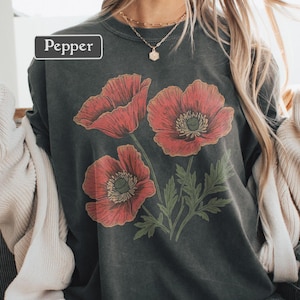 Poppy Flower T-shirt Vintage Flower Graphic Tee Womens Boho Nature Graphic T-Shirt Wildflowers Top Cottagecore Garden Gift Comfort Colors